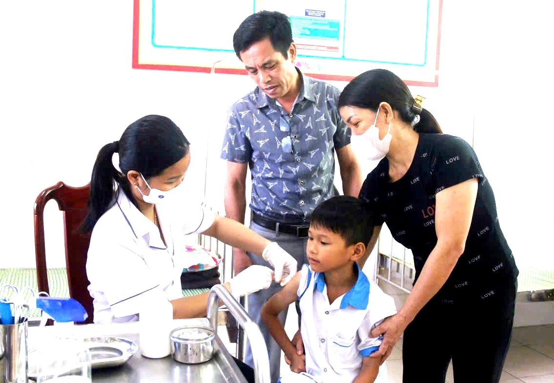 Chủ động tiêm vắc-xin phòng sởi để tăng miễn dịch cộng đồng