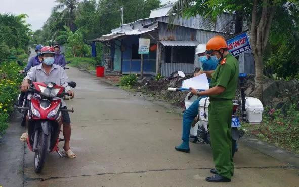 Các tuyến đường công an xã được tuần tra, kiểm soát, xử lý vi phạm