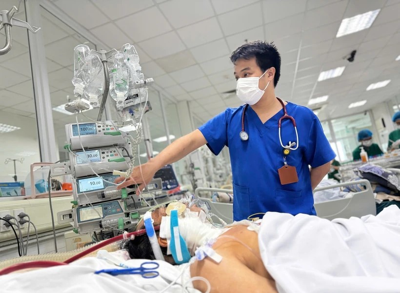 Cẩn trọng với bệnh cúm: Không nên tự ý xét nghiệm và mua thuốc điều trị tại nhà