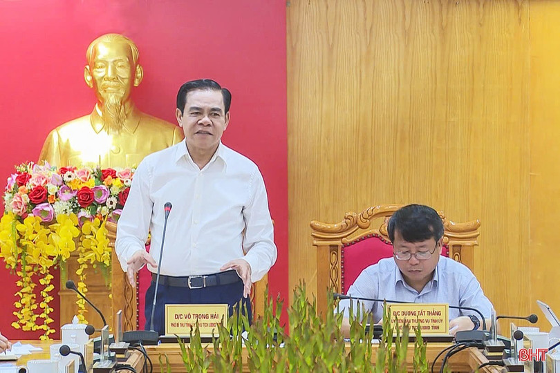 Chủ tịch UBND tỉnh chủ trì họp đốc thúc tiến độ xoá nhà tạm, nhà dột nát