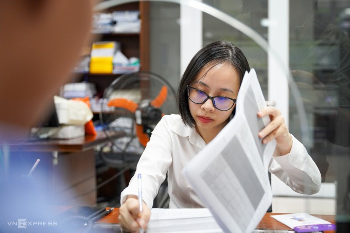 Bộ Nội vụ đề xuất bỏ ngạch công chức
