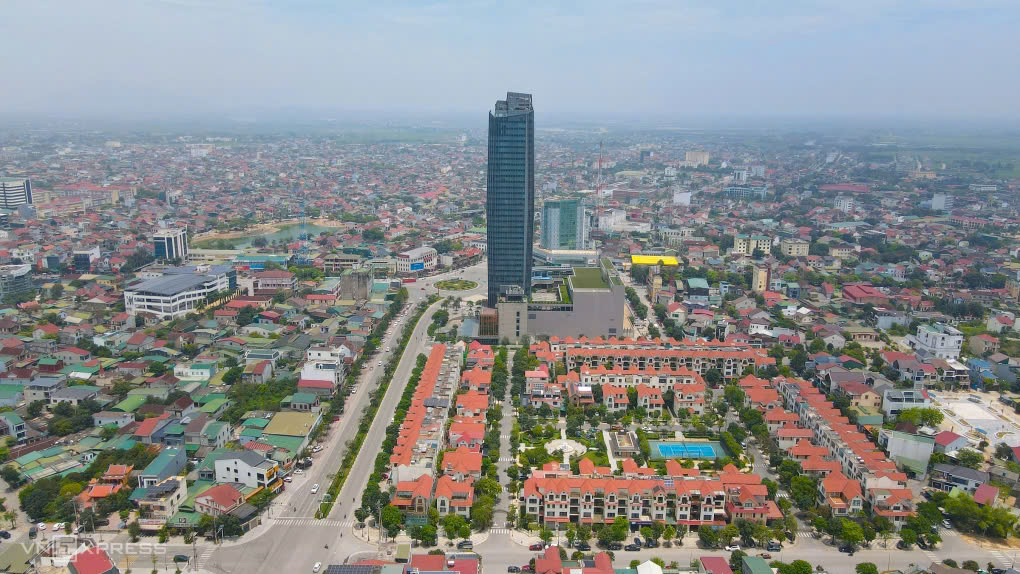 'Cấp có thẩm quyền đã xem xét cẩn thận việc bỏ thành phố thuộc tỉnh'