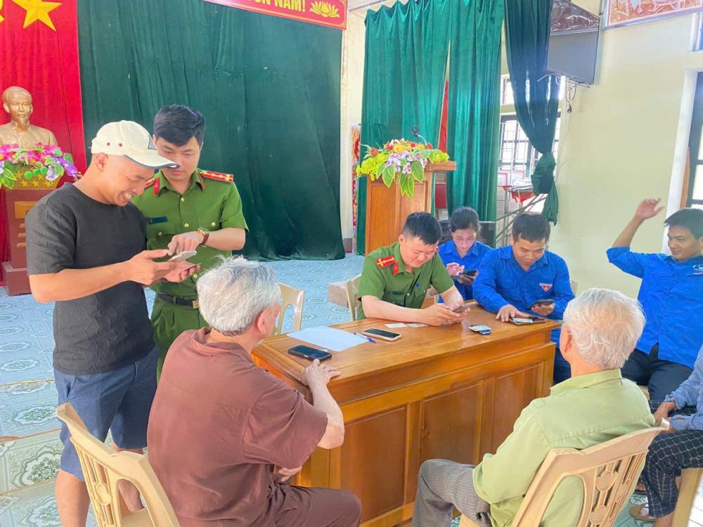 Tích cực tuyên truyền, lấy ý kiến Nhân dân về dự thảo sửa đổi, bổ sung Hiến pháp năm 2013 qua ứng dụng VNEID