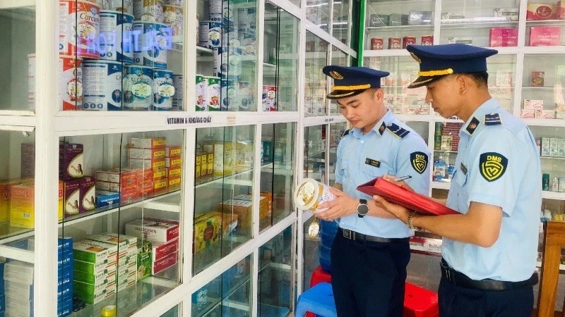 Quyết liệt đẩy lùi nạn buôn lậu, hàng giả, hàng nhái