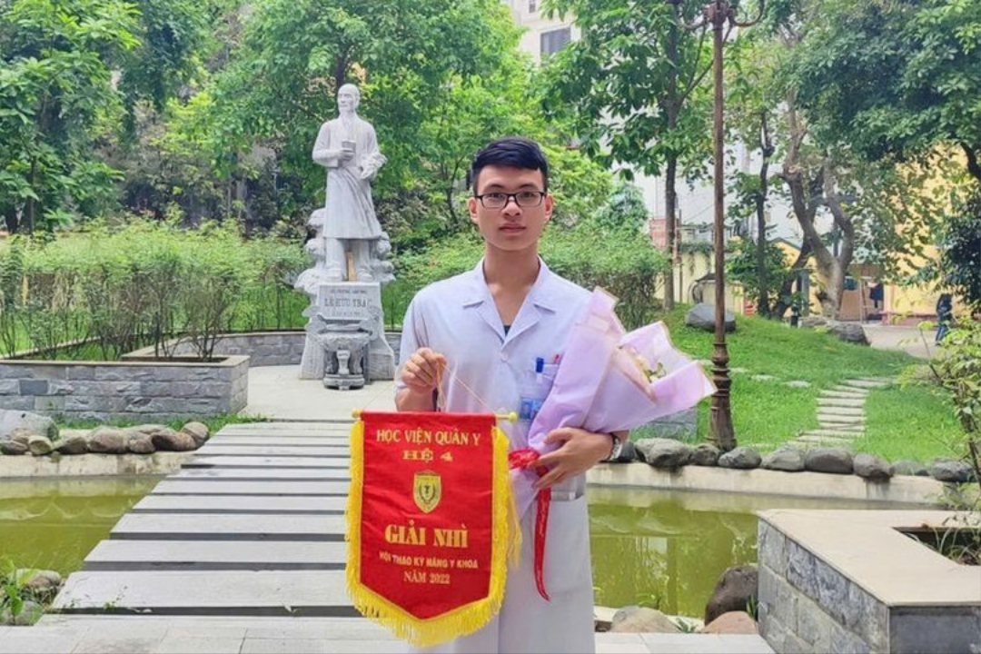 Vượt khó để theo đuổi ước mơ, chàng trai Hà Tĩnh đỗ đầu kỳ thi bác sỹ nội trú