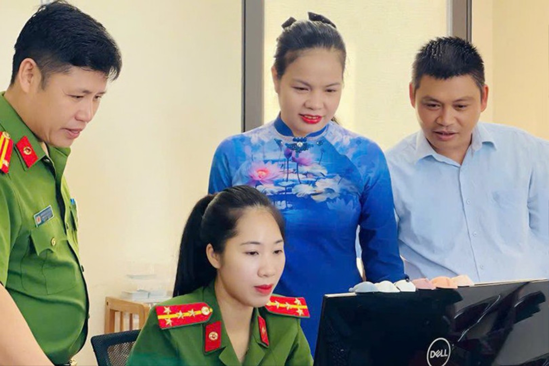 Triển khai đổi thẻ đảng viên trên nền tảng cơ sở dữ liệu quốc gia