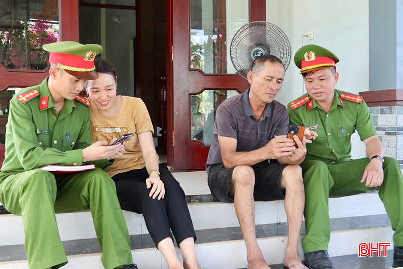 Cẩn trọng với trào lưu khoe VNeID lên mạng xã hội