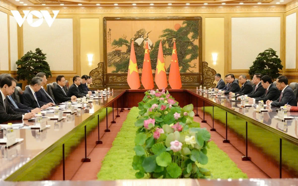 Chủ tịch nước Lương Cường hội đàm với Tổng Bí thư, Chủ tịch nước Trung Quốc Tập Cận Bình