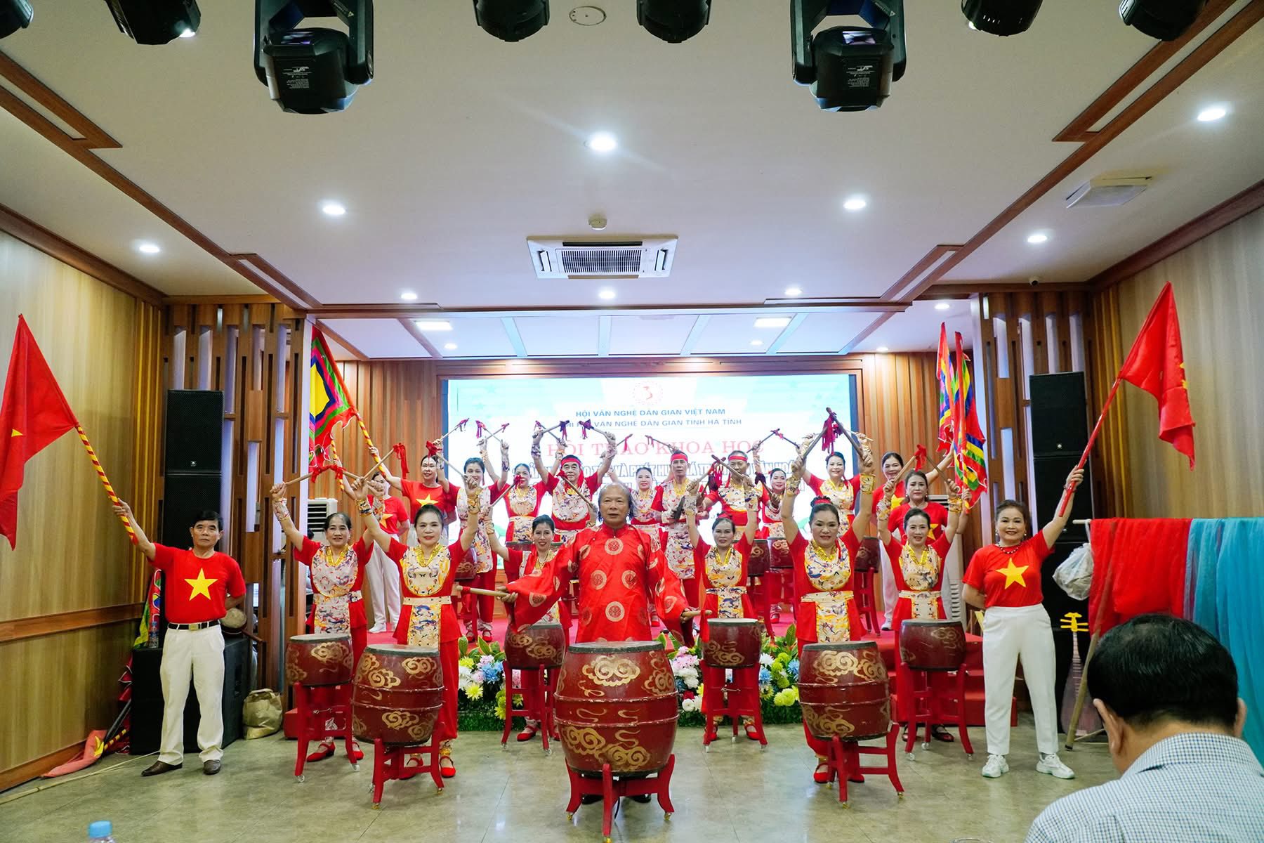 Hội thảo khoa học về bảo tồn, phát huy giá trị di sản Tiên Điền – Lai Thạch