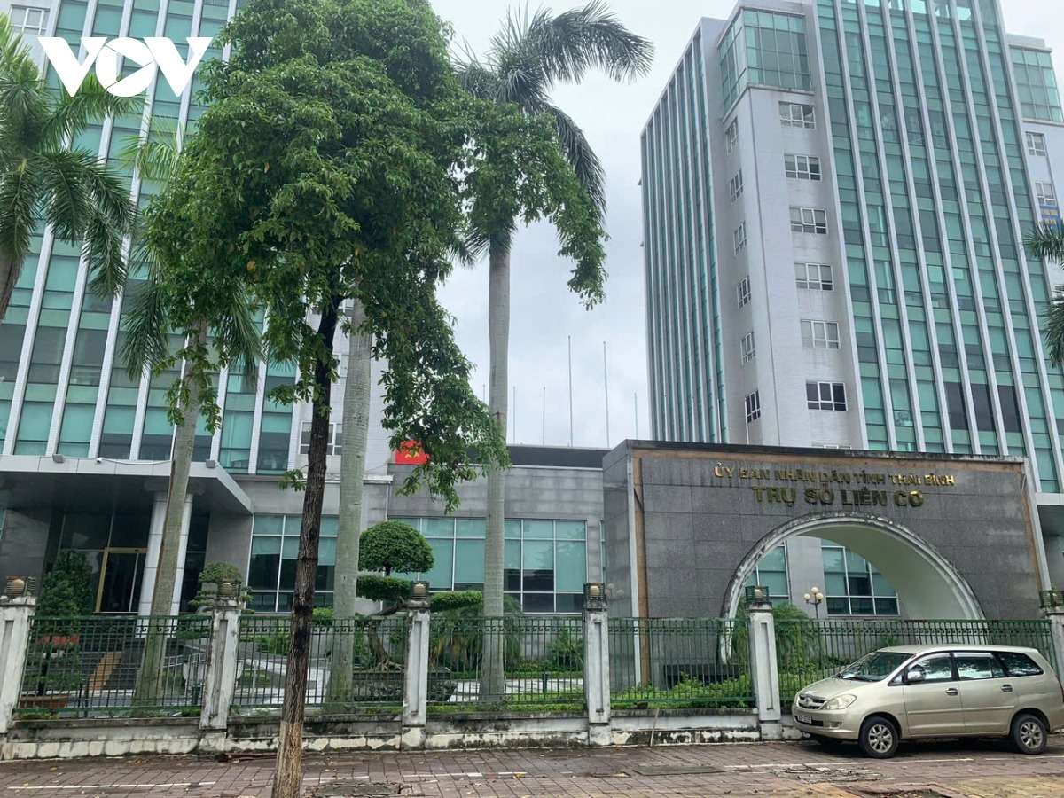 Chuyên gia hiến kế giải quyết tình trạng "thừa trụ sở" sau sáp nhập