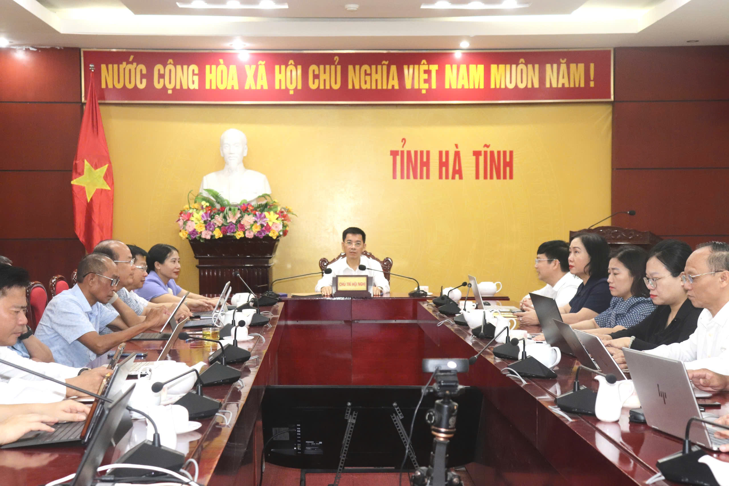 Triển khai luật ban hành văn bản QPPL và các văn bản hướng dẫn thi hành