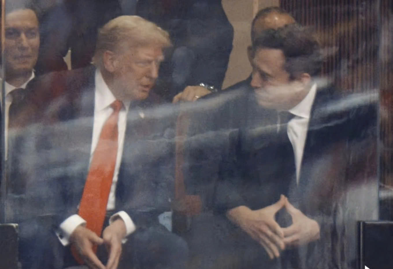 Tổng thống Donald Trump tiết lộ cuộc trao đổi với tỷ phú Musk