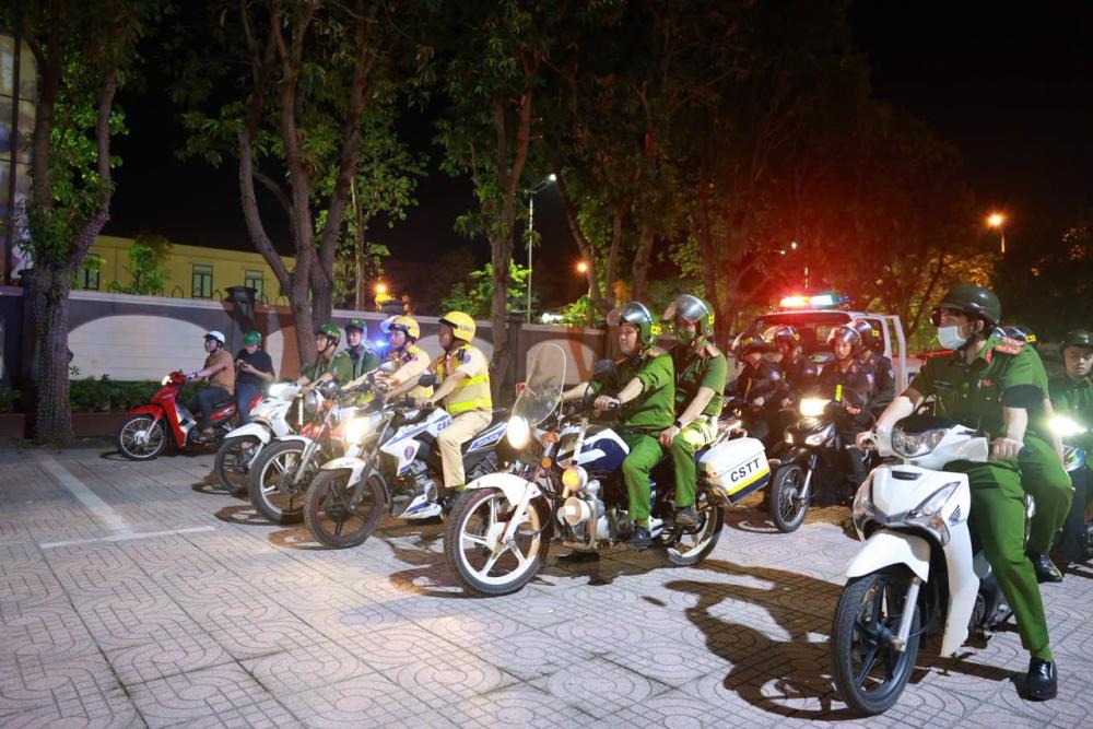 Công an Hà Tĩnh quyết liệt xử lý vi phạm nồng độ cồn, xây dựng văn hóa giao thông an toàn, văn minh