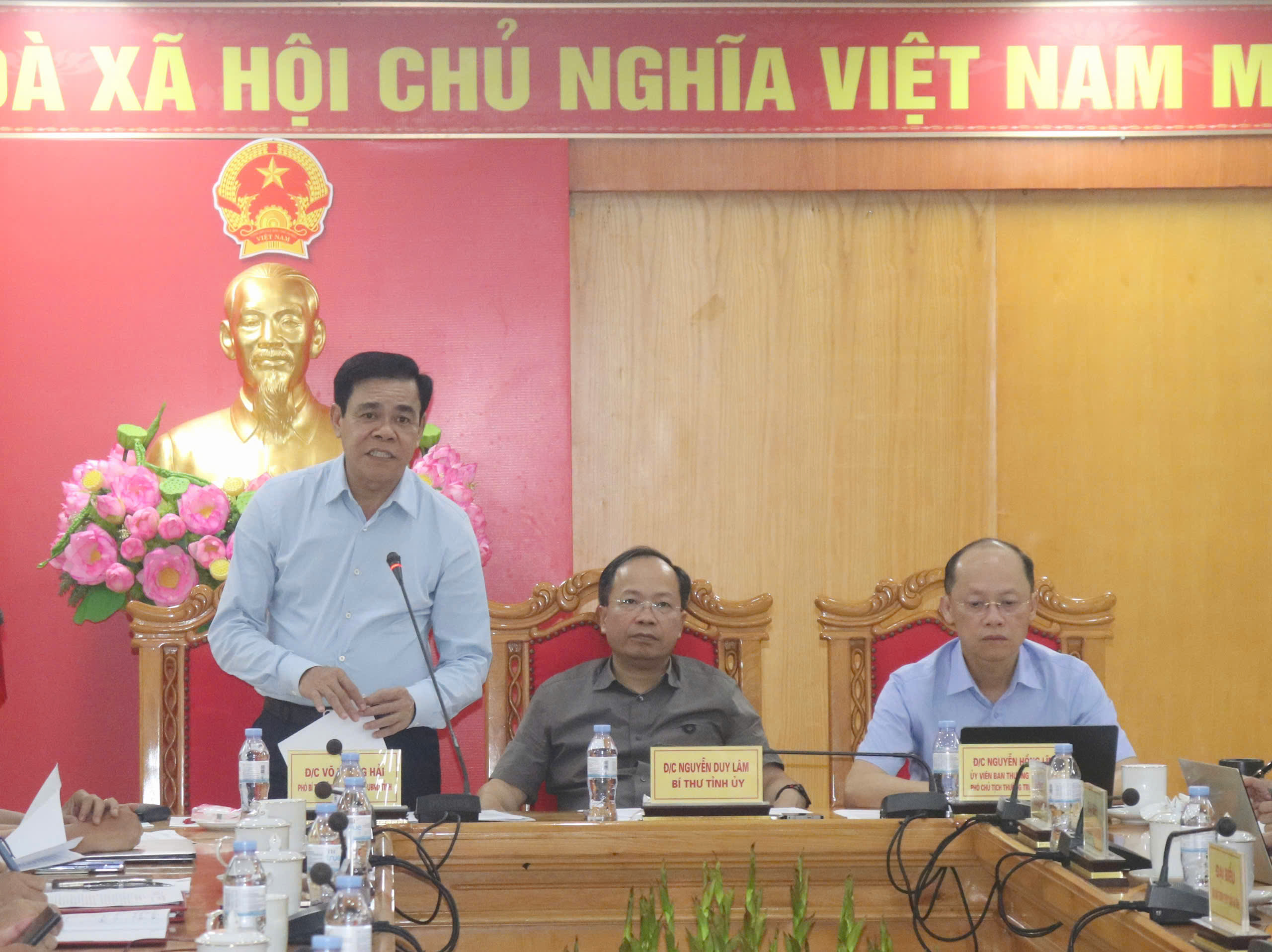 UBND tỉnh họp trực tuyến triển khai công tác ứng phó với bão số 10