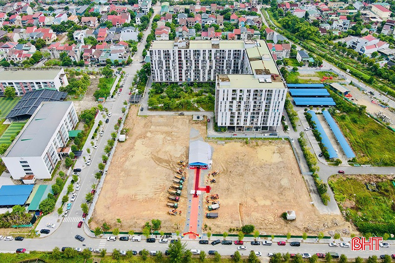 Người dân phấn khởi khi lãi suất vay nhà ở xã hội giảm còn 5,4%/năm