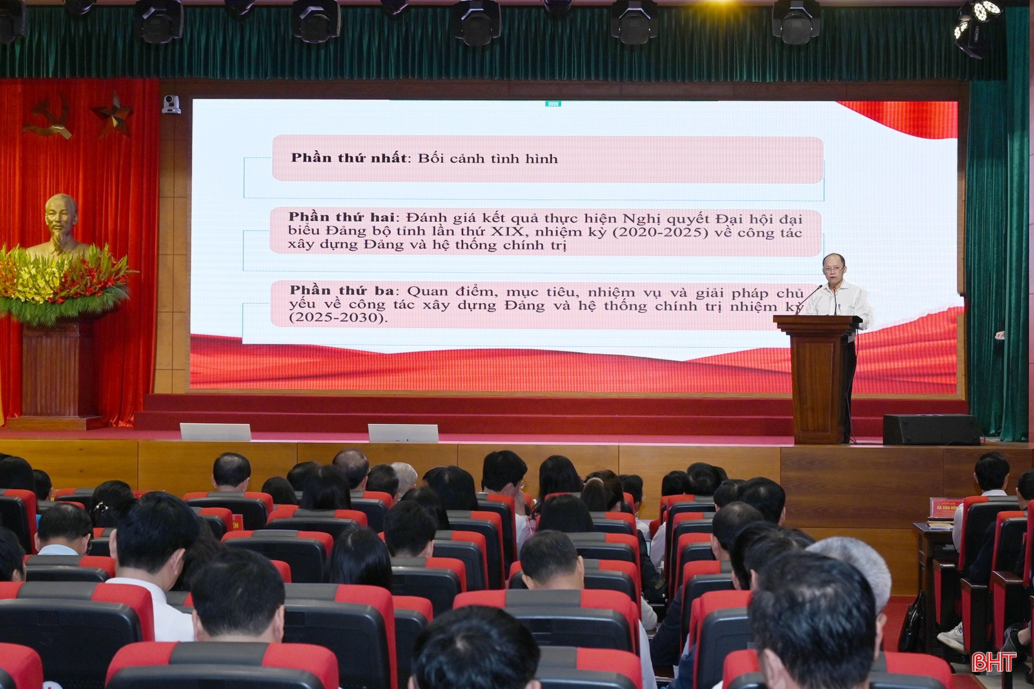 Hà Tĩnh quán triệt các chuyên đề quan trọng, dự thảo Chương trình hành động thực hiện Nghị quyết Đại hội Đảng bộ tỉnh lần thứ XX