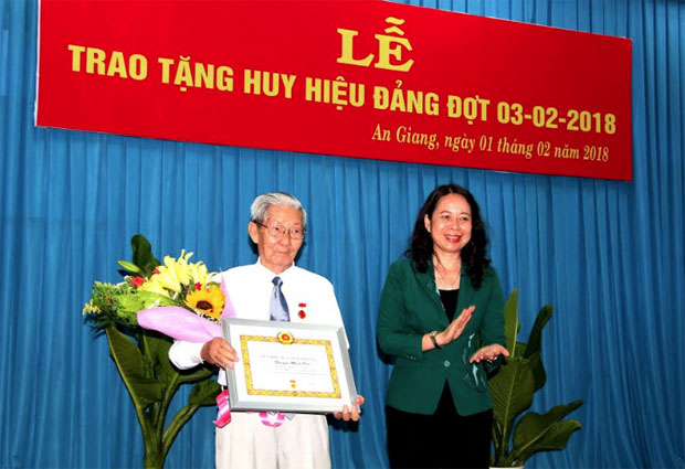 Nhiều hoạt động ý nghĩa kỷ niệm 88 năm Ngày thành lập Đảng