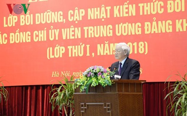 Khai mạc lớp bồi dưỡng, cập nhật kiến thức đối với các Ủy viênTrung ương Đảng