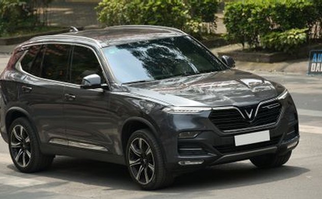 VinFast gia hạn ưu đãi 100% lệ phí trước bạ cho dòng xe Lux 