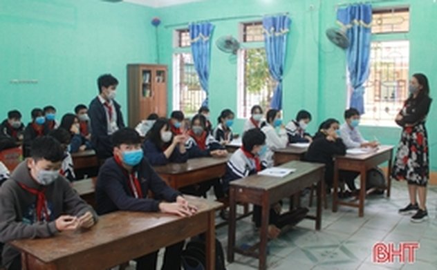 Đồng loạt tăng lương cho giáo viên các cấp từ 20/3