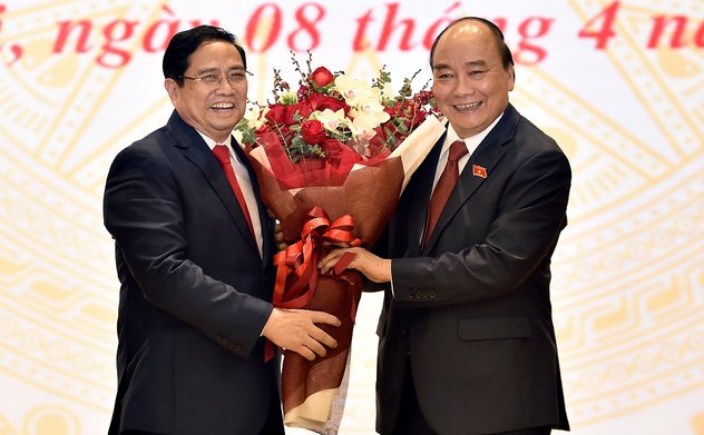 Đặt lợi ích của Đảng, của quốc gia, dân tộc, của Nhân dân lên trên hết