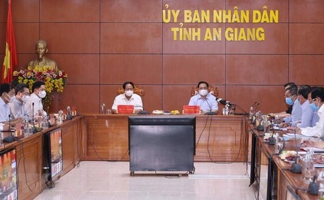 Dứt khoát xử lý người đứng đầu địa phương nếu chủ quan để dịch lây lan