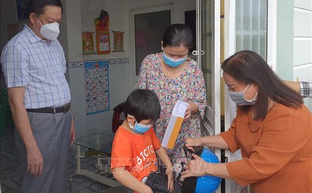 Đề xuất chính sách hỗ trợ trẻ mồ côi do dịch COVID-19 