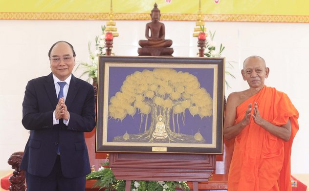 Chủ tịch nước Nguyễn Xuân Phúc chúc mừng Tết cổ truyền Chôl Chnăm Thmây