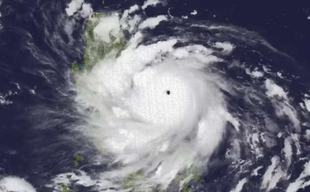 Thủ tướng Phạm Minh Chính chỉ đạo tuyệt đối không chủ quan với bão số 4