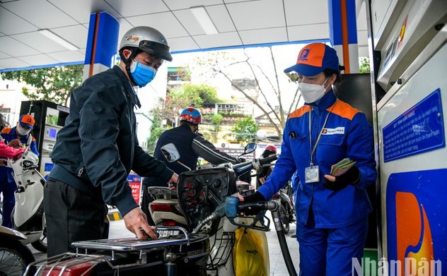 Kỳ điều hành ngày 13/3: Giá xăng, dầu đồng loạt tăng