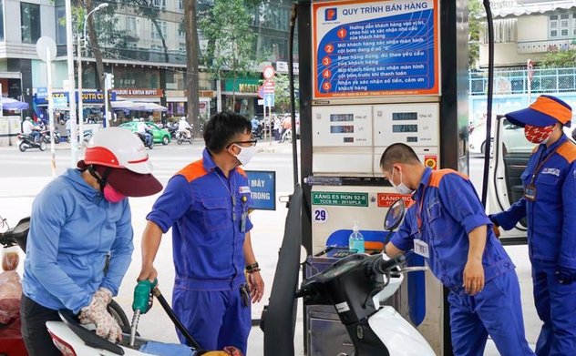 Từ 15h chiều nay 11/5, giá xăng dầu tiếp tục giảm sâu