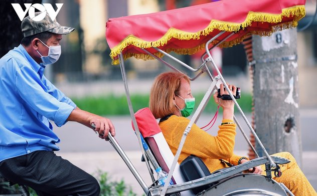 Việt Nam cần kịch bản ứng phó chủ động sau khi công bố hết dịch COVID-19