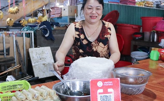 Hà Tĩnh đề nghị tăng cường tuyên truyền thanh toán không dùng tiền mặt