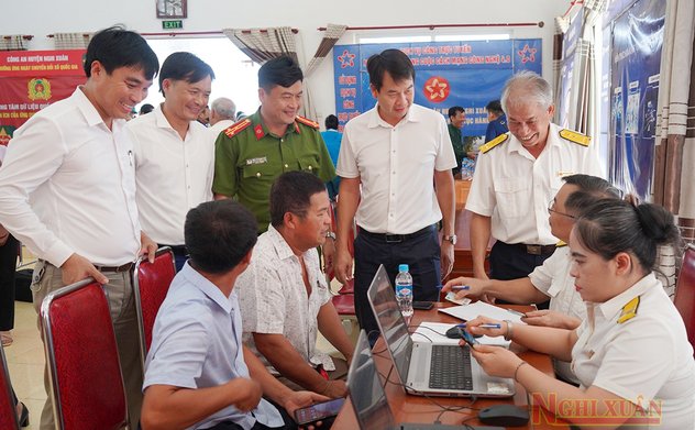 Xuân Hồng triển khai ngày hội chuyển đổi số