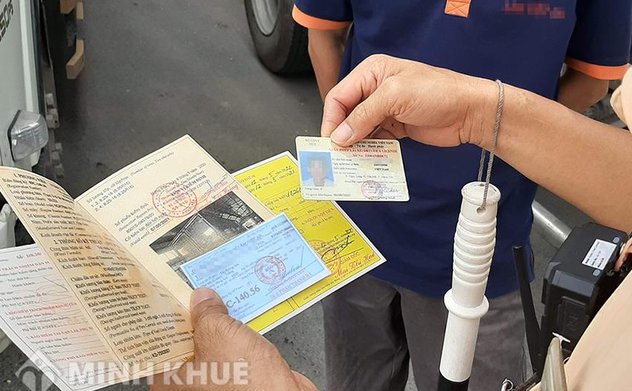 Các loại giấy tờ phải mang theo khi lái xe tham gia giao thông