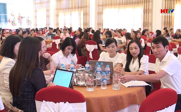 Tập huấn chuyển đổi số và STEAM trong giáo dục tại Hương Sơn