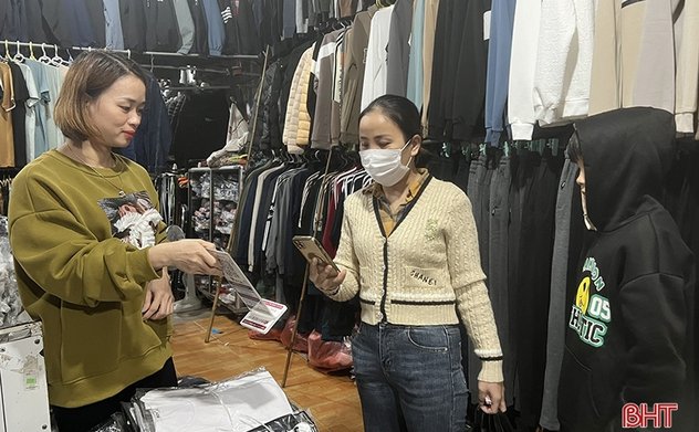 Chợ truyền thống Hà Tĩnh bắt nhịp chuyển đổi số