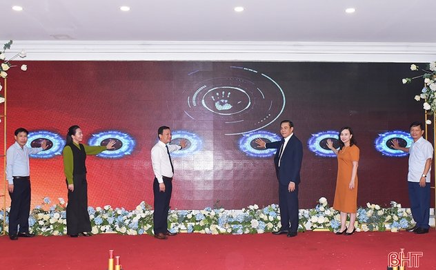 Hà Tĩnh tăng tốc chuyển đổi số, thúc đẩy phát triển kinh tế - xã hội 
