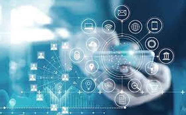 Tầm quan trọng của việc chuyển đổi số trong sự phát triển của kinh tế - xã hội 