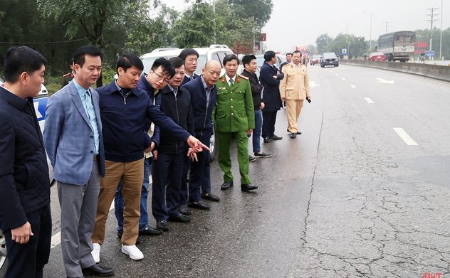 Phải hoàn thành khắc phục các vị trí hư hỏng trên QL1 đoạn qua Hà Tĩnh trước 25/1/2024