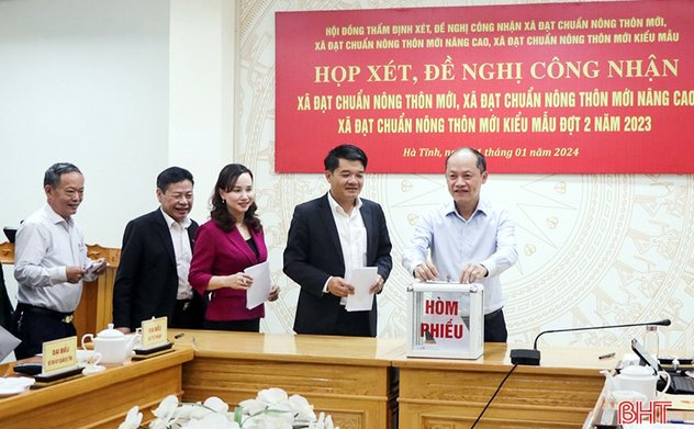 Đề nghị công nhận 7 xã đạt chuẩn các loại hình NTM ở Hà Tĩnh