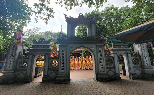 Tạm dừng các hoạt động đón du khách và Nhân dân tới chiêm bái, hành lễ tại đền Chợ Củi vào ngày 15/1