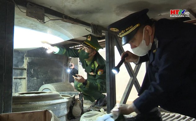 Ngăn chặn tình trạng buôn bán, vận chuyển pháo nổ qua biên giới