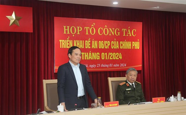 Giải quyết, tháo gỡ nhiều "điểm nghẽn" và khẩn trương triển khai các nhiệm vụ Đề án 06 trong năm 2024