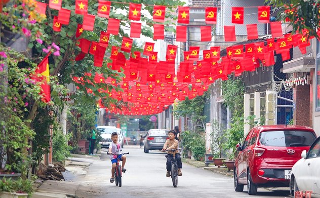 Chào xuân Giáp Thìn, tin yêu và hy vọng!