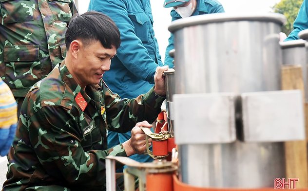 3.500 quả pháo hoa “lên nòng” sẵn sàng cho đêm giao thừa ở TP Hà Tĩnh