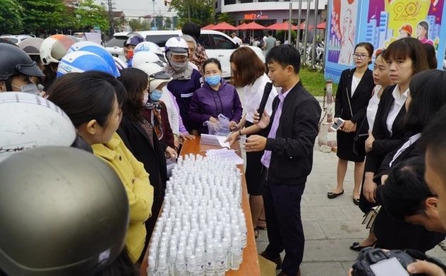 Kiến nghị nâng ngưỡng chịu thuế của hộ gia đình lên 200 triệu đồng/năm