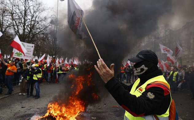 Hàng nghìn người Ba Lan biểu tình chống lại việc nhập khẩu nông sản từ Ukraine