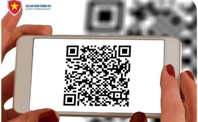 Cảnh giác lừa đảo quét mã QR trên bưu phẩm có thẻ cào trúng thưởng