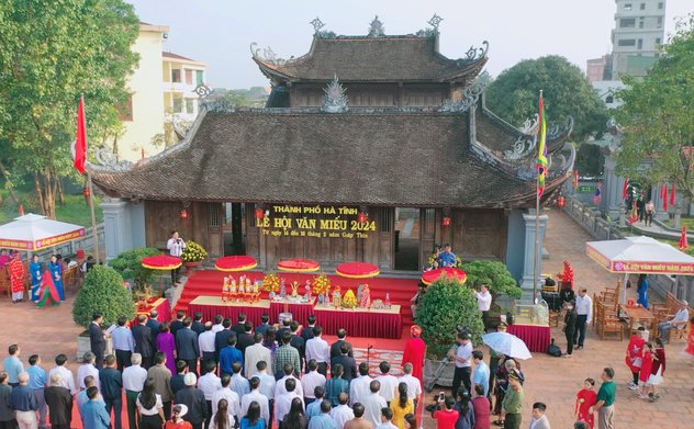 Khai mạc Lễ hội Văn Miếu Hà Tĩnh năm 2024 